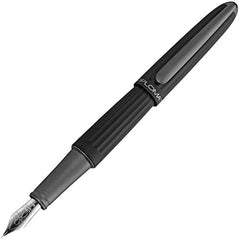 DIPLOMAT Aero Black Fountain Pen (M)